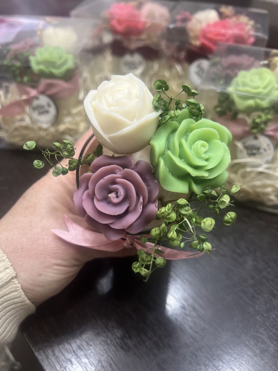 Arreglo de rosas de cera de Gotitas de Amor, foto 3