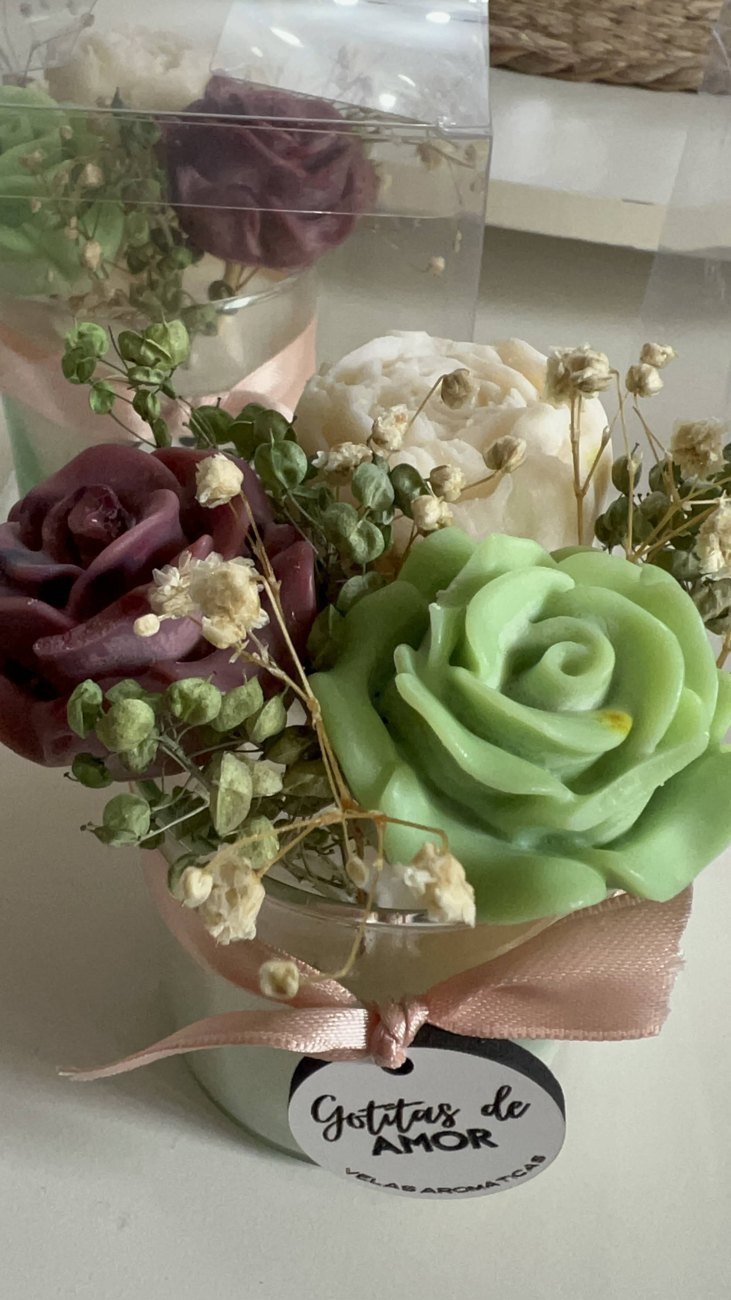 Arreglo de rosas de cera